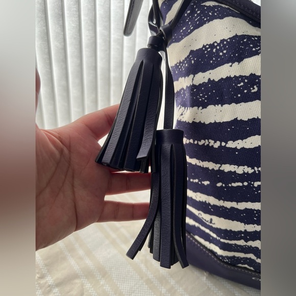 Coach Purple Legacy Zebra Print Duffle Bag - Picture 3 of 16